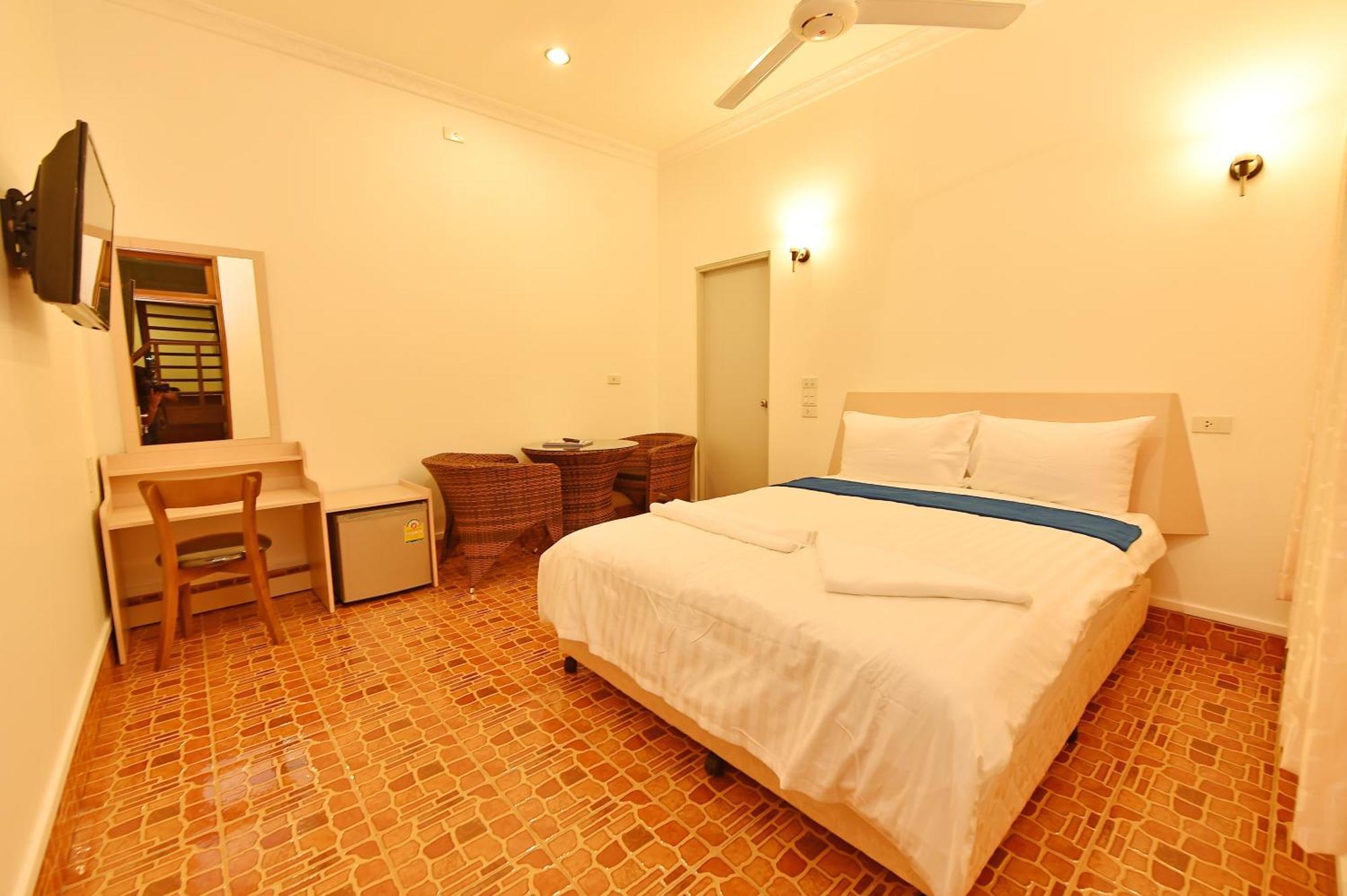 Rasdhoo Relax Inn Экстерьер фото