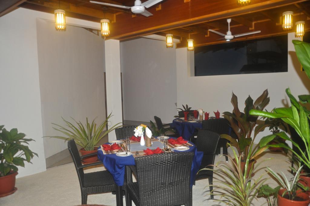 Rasdhoo Relax Inn Экстерьер фото