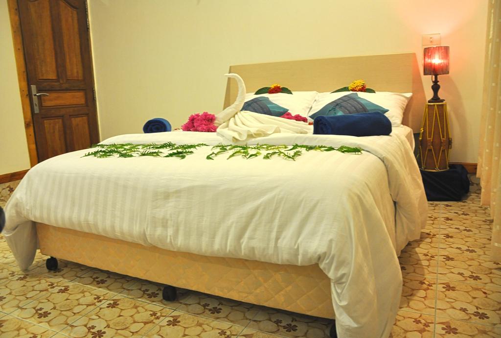 Rasdhoo Relax Inn Экстерьер фото